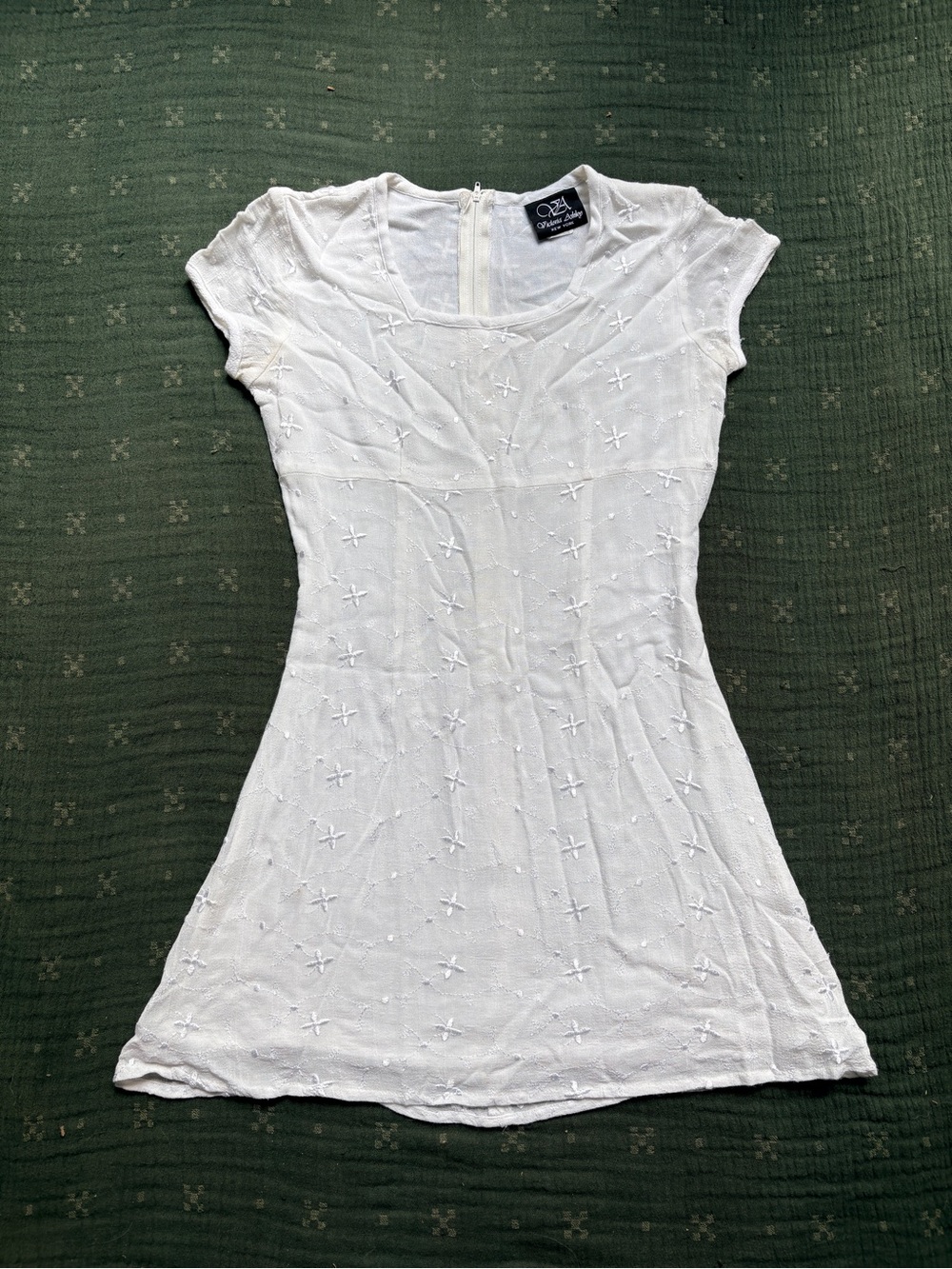 Vintage Victoria Ashley White Embroidered Square Neck Dress